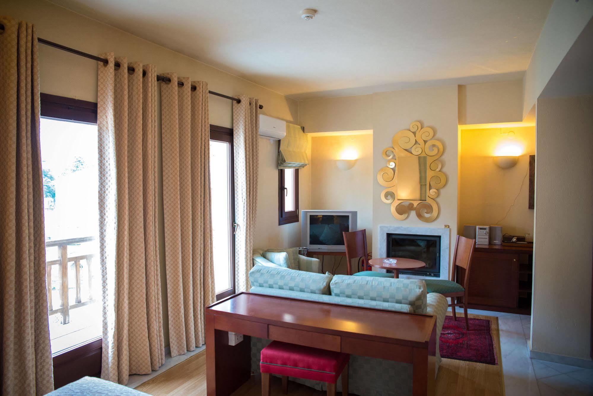 Maritsas Hotel & Suites Portariá Kültér fotó
